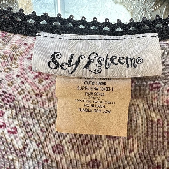 Floral Wrap Top - Black and Pink - Picture 3 of 6